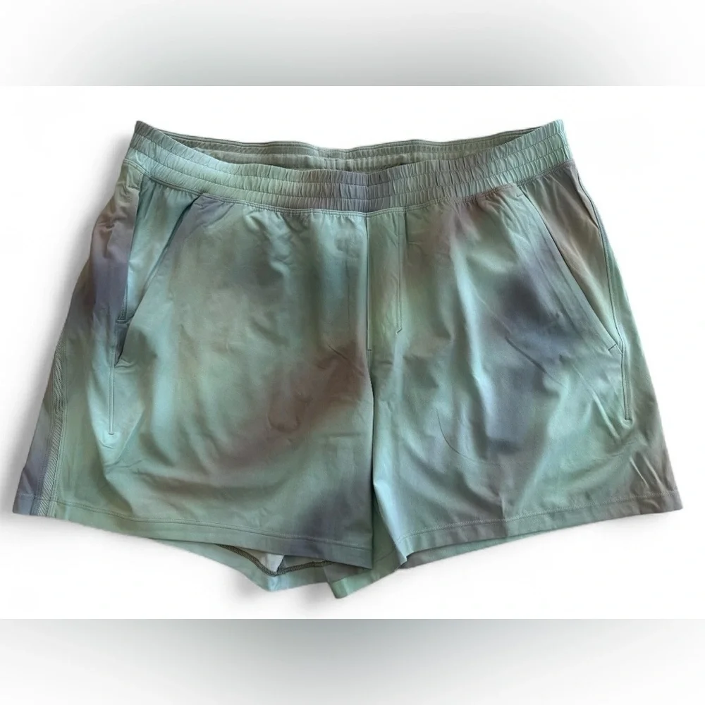 Lululemon Athletica Men's Pace Breaker Shorts 5” - NWT!